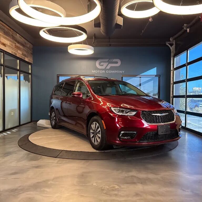 2021 CHRYSLER Pacifica