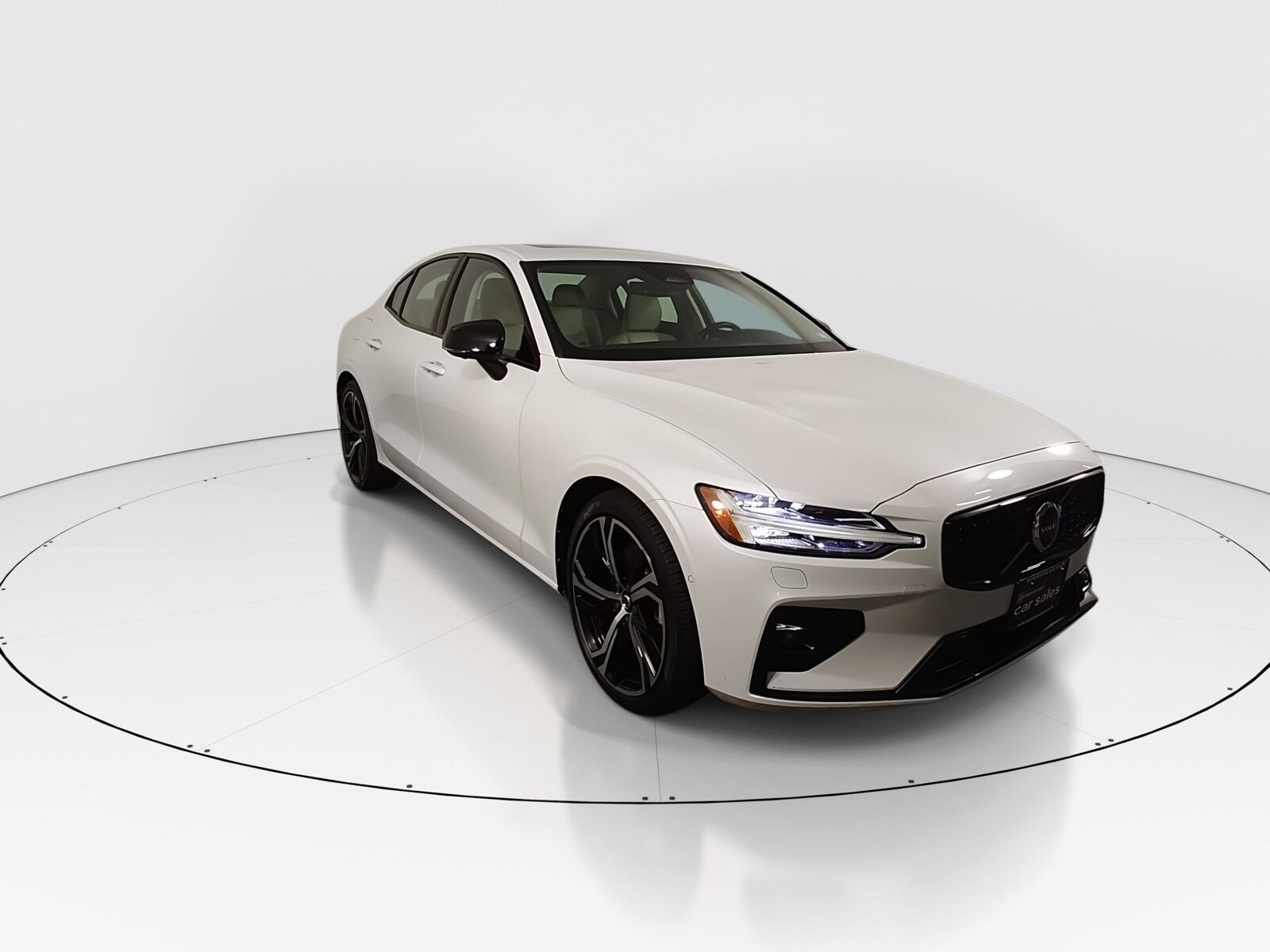 2024 VOLVO S60