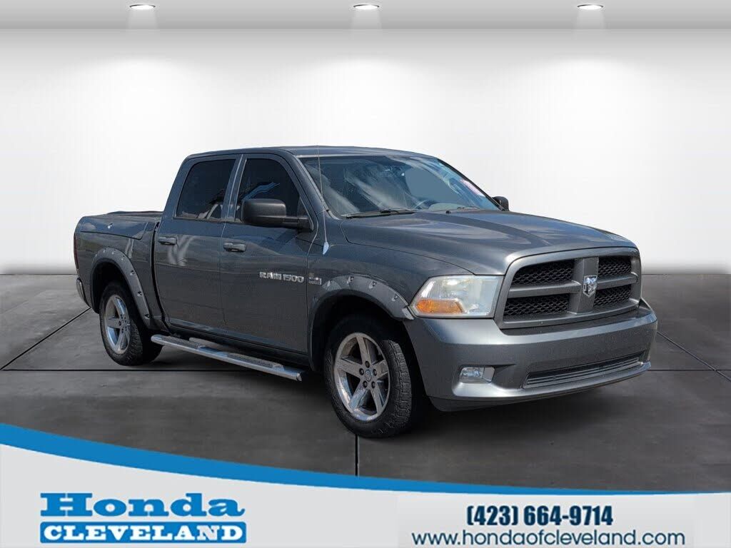 2012 DODGE Ram