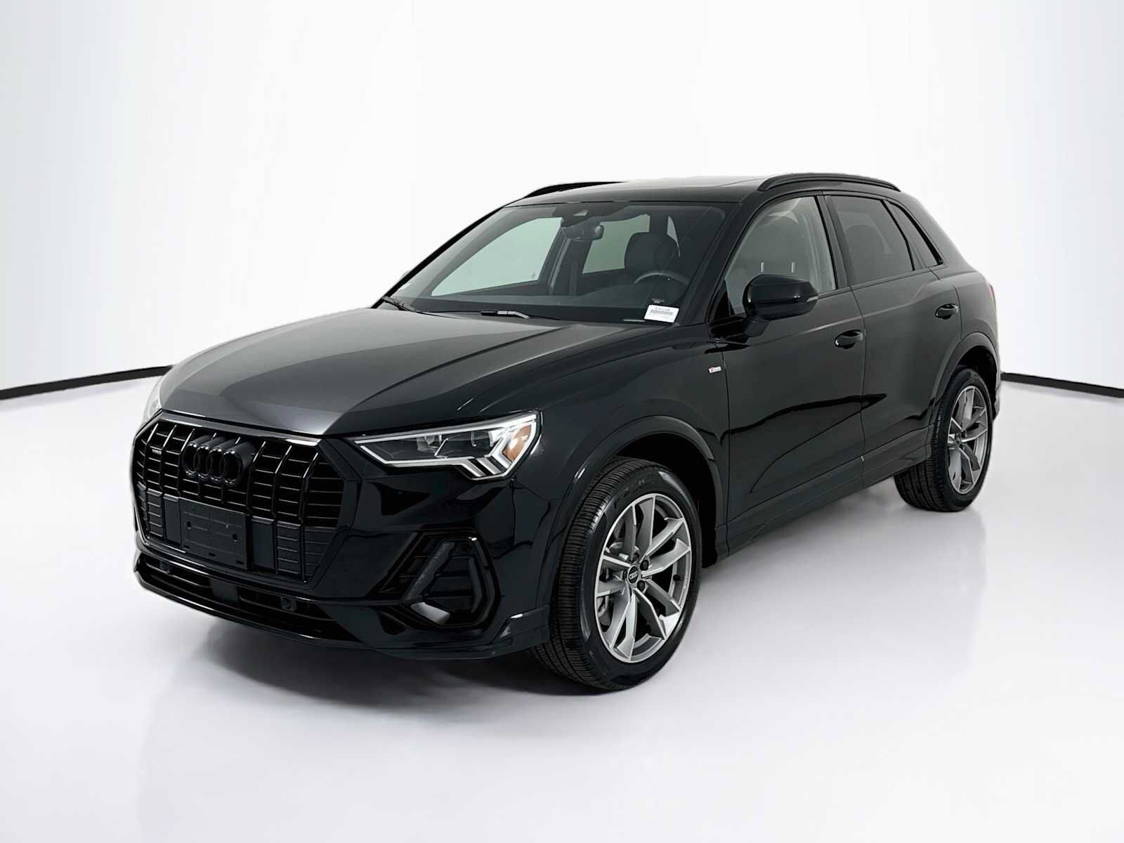 2023 AUDI Q3