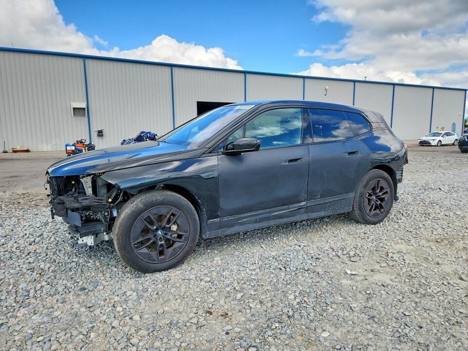 2024 BMW ix