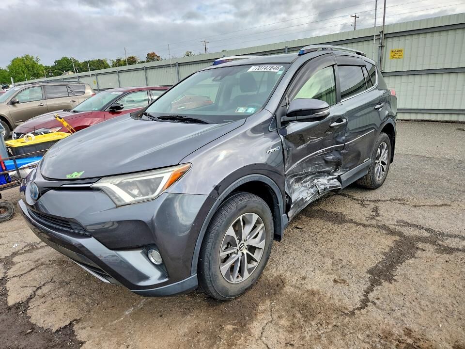 2017 TOYOTA RAV4