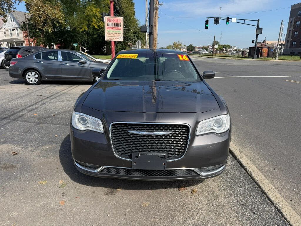 2016 CHRYSLER 300