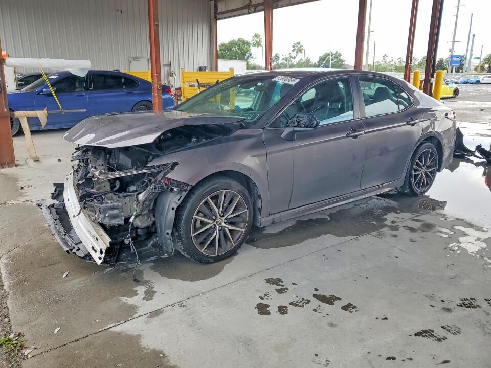 2021 TOYOTA Camry