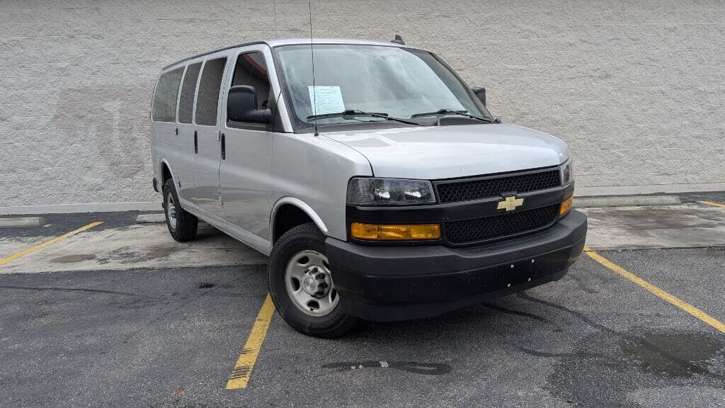2023 CHEVROLET Express