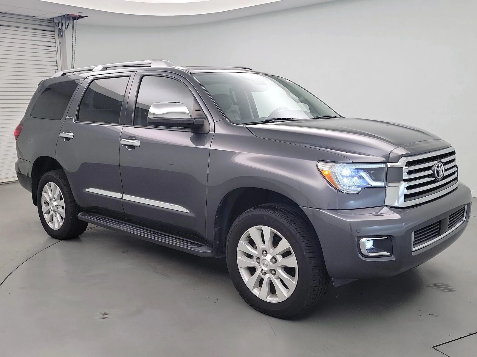 2019 TOYOTA Sequoia