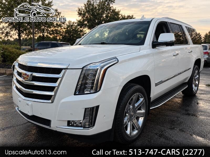 2017 CADILLAC Escalade ESV