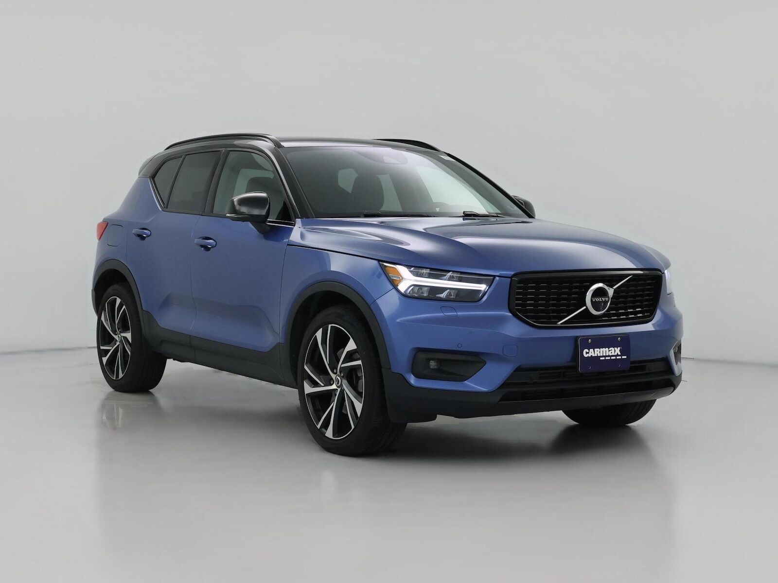 2020 VOLVO XC40