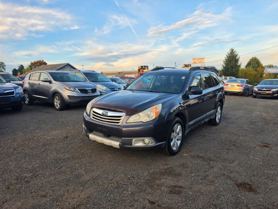 2011 SUBARU Outback
