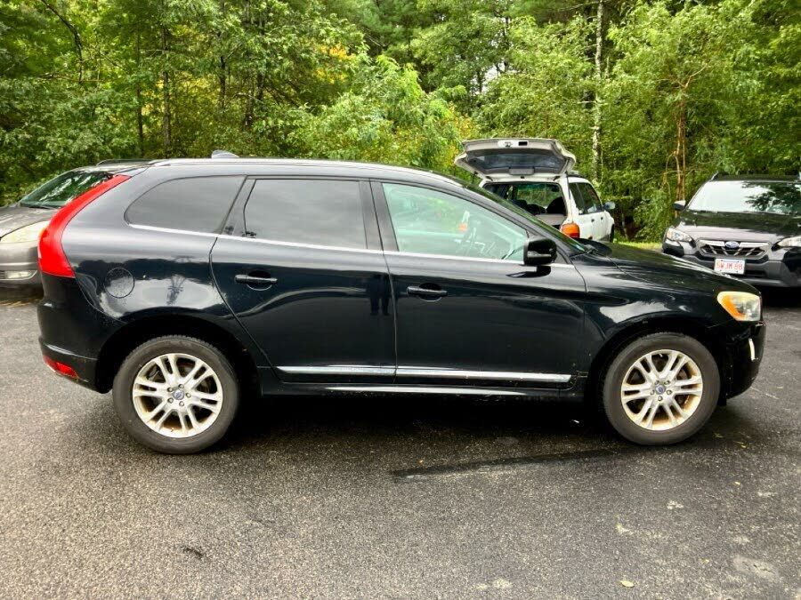 2015 VOLVO XC60
