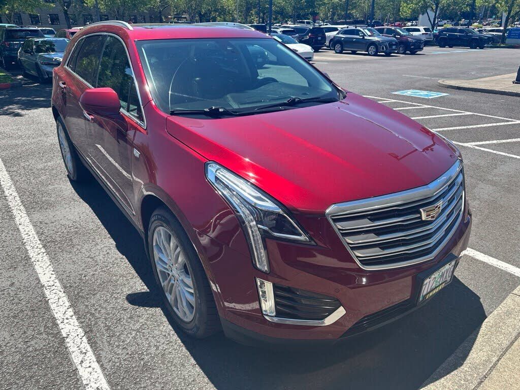 2017 CADILLAC XT5