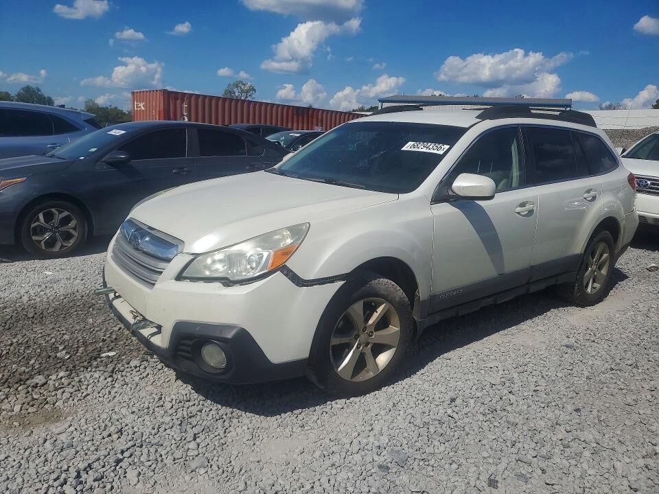 2013 SUBARU Outback