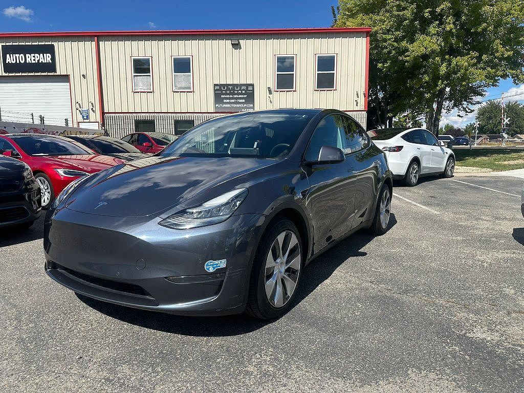 2021 TESLA Model Y