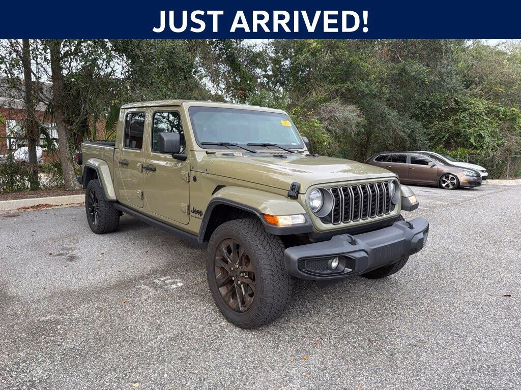2025 JEEP Gladiator