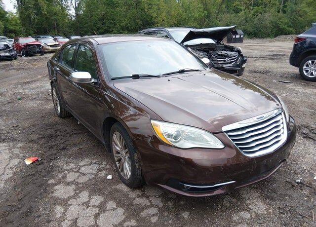 2012 CHRYSLER 200