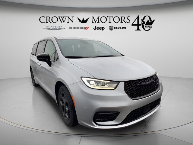 2023 CHRYSLER Pacifica