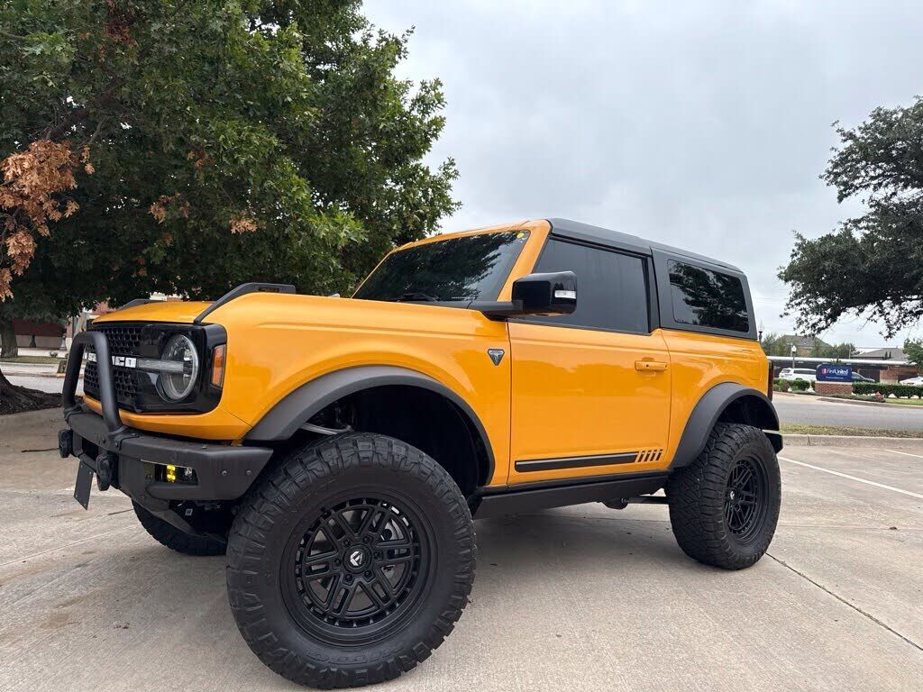 2021 FORD Bronco
