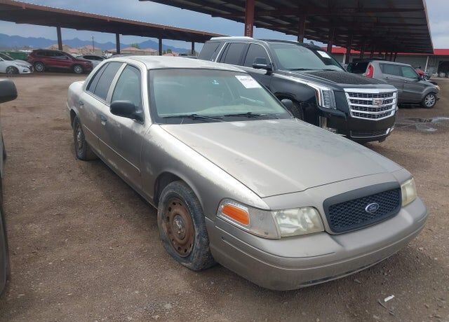2004 FORD Crown Victoria