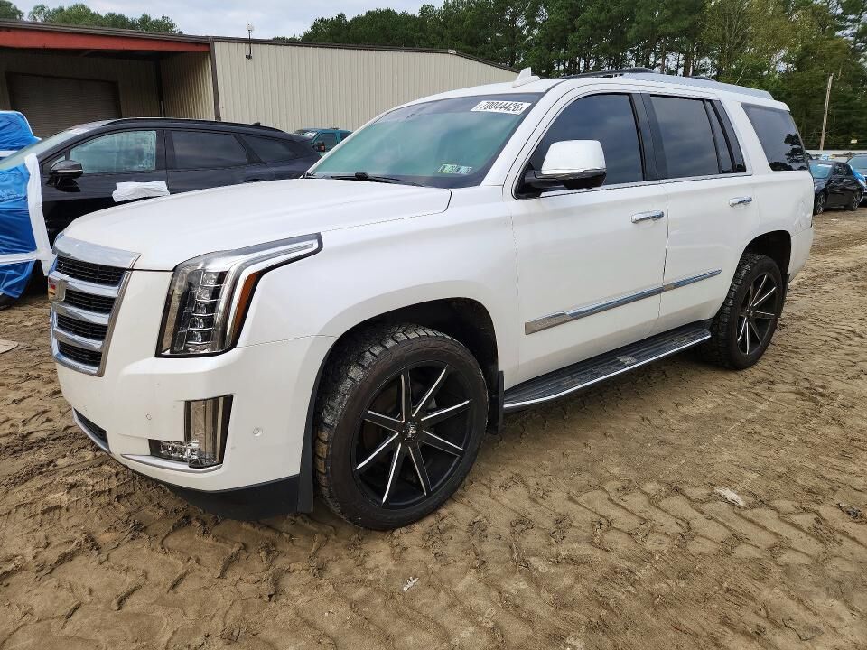 2017 CADILLAC Escalade