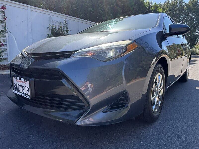 2017 TOYOTA Corolla