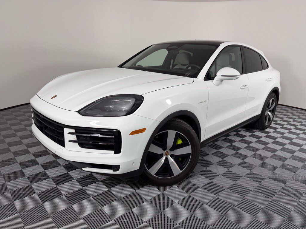 2026 PORSCHE Cayenne