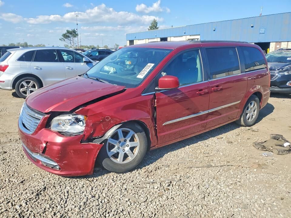 2012 CHRYSLER Town and Country