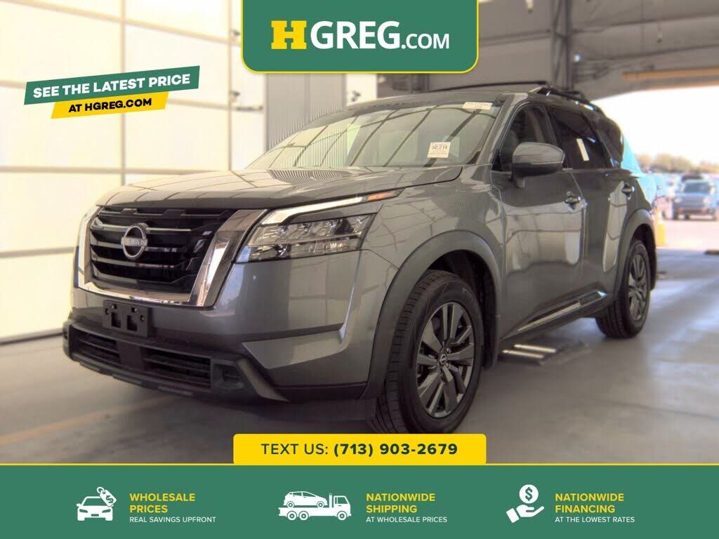 2022 NISSAN Pathfinder