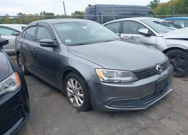 2012 VOLKSWAGEN Jetta