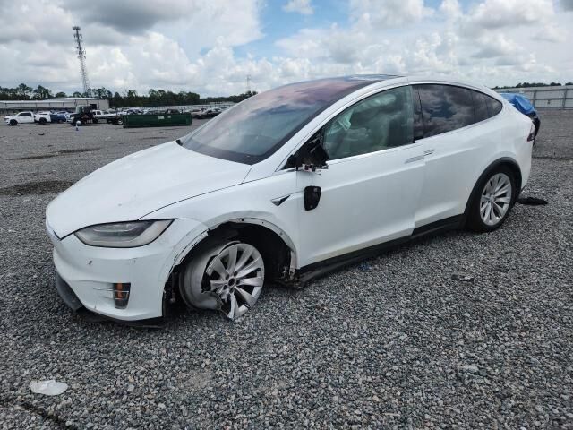 2020 TESLA Model X