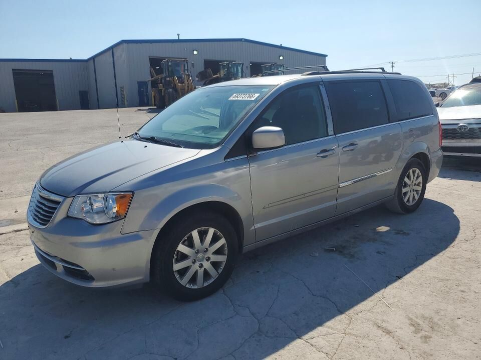 2016 CHRYSLER Town and Country