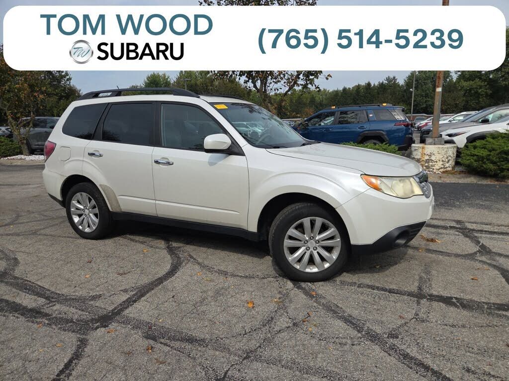 2011 SUBARU Forester