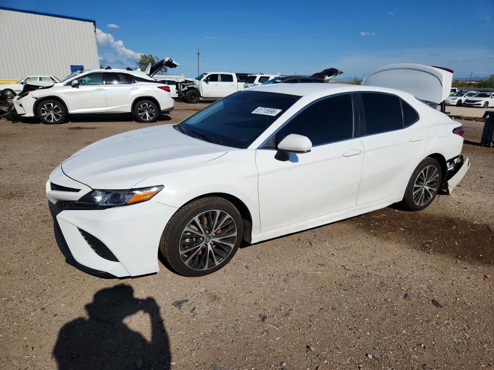 2018 TOYOTA Camry