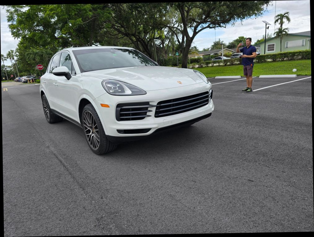 2019 PORSCHE Cayenne