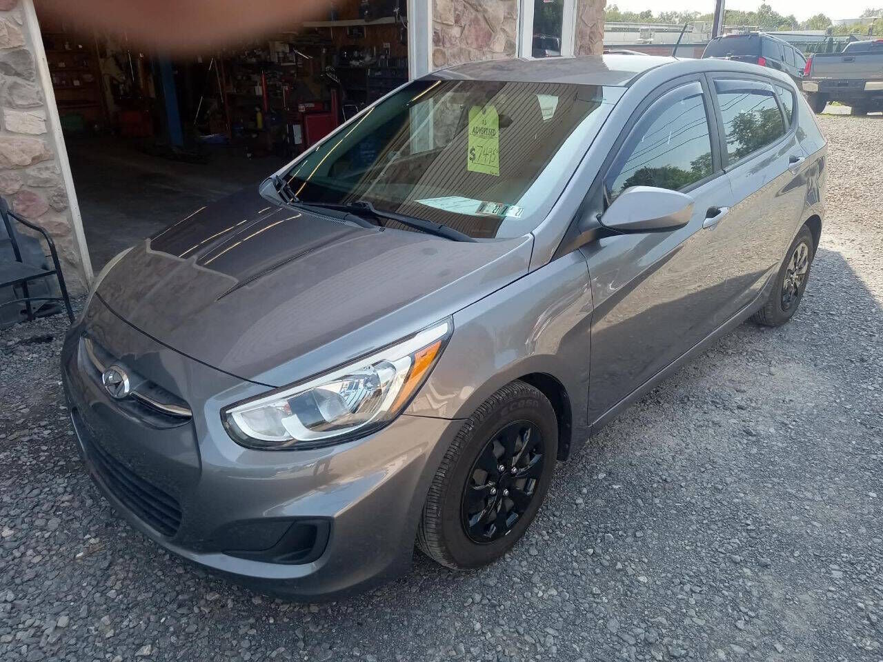 2016 HYUNDAI Accent