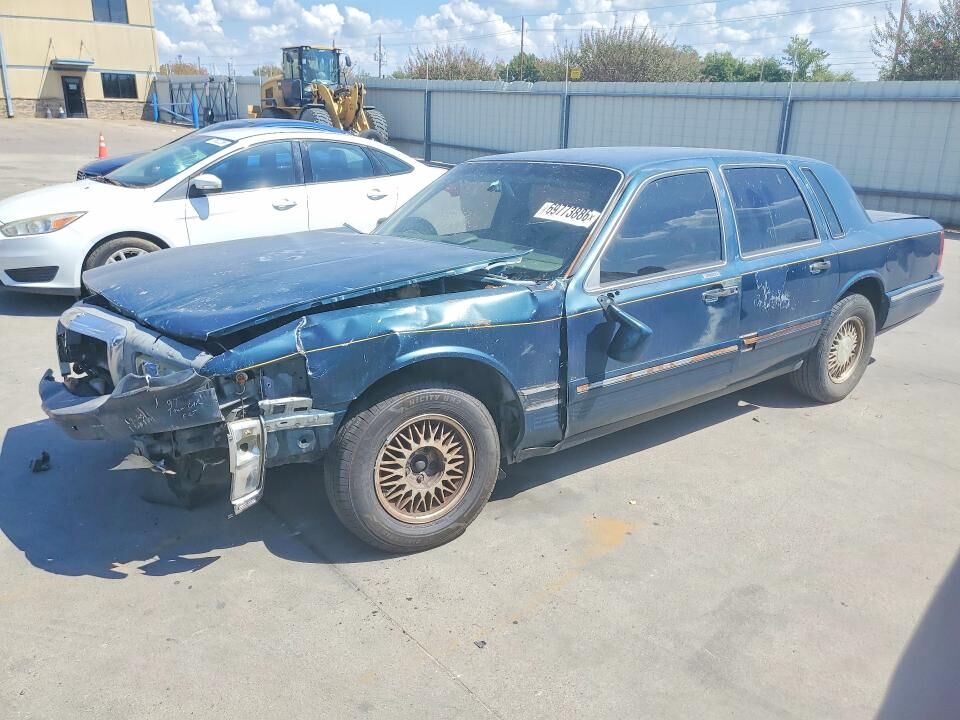 1997 LINCOLN Town Car