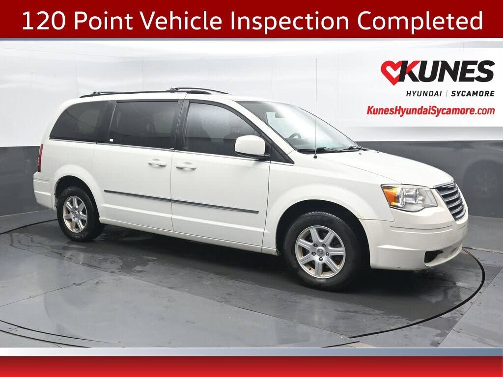 2010 CHRYSLER Town and Country
