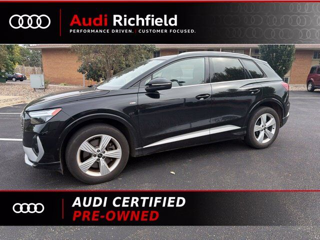 2023 AUDI Q4