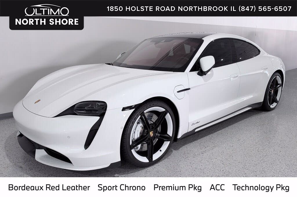 2022 PORSCHE Taycan
