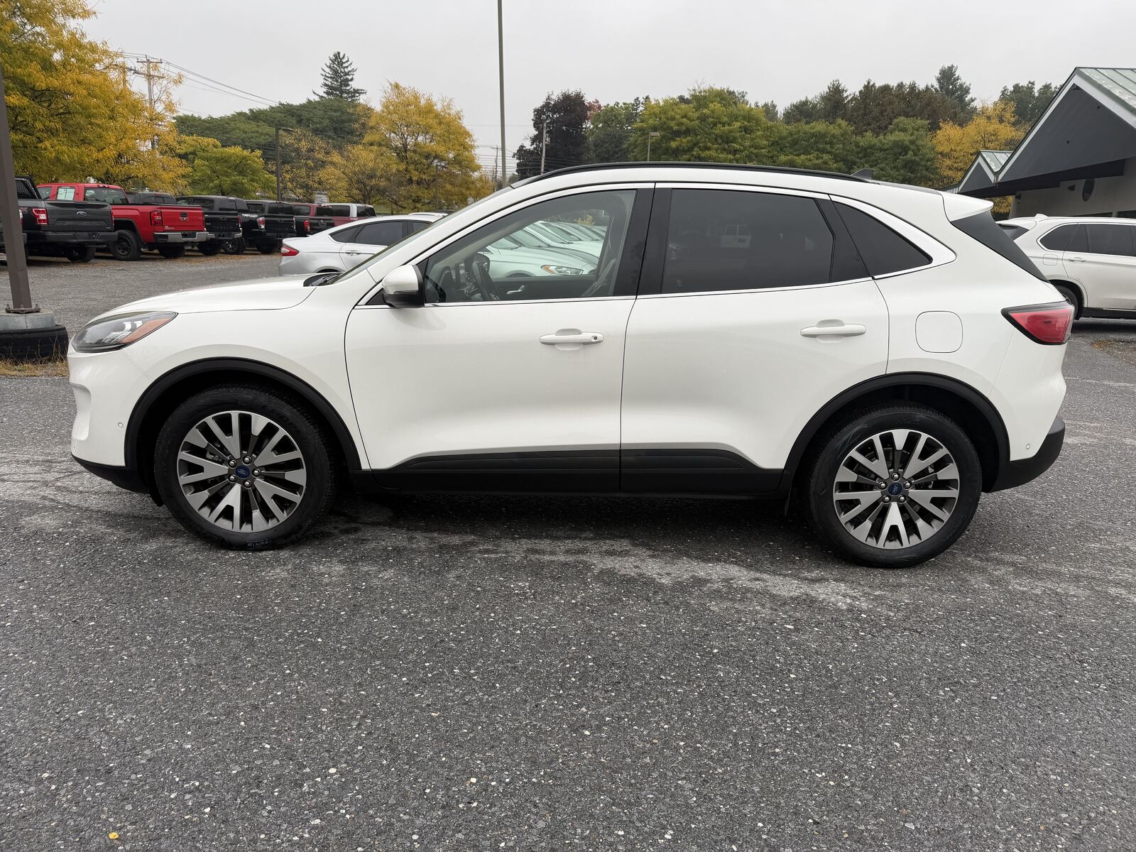 2020 FORD Escape
