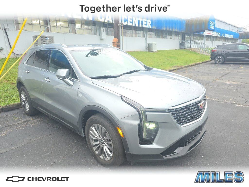 2025 CADILLAC XT4
