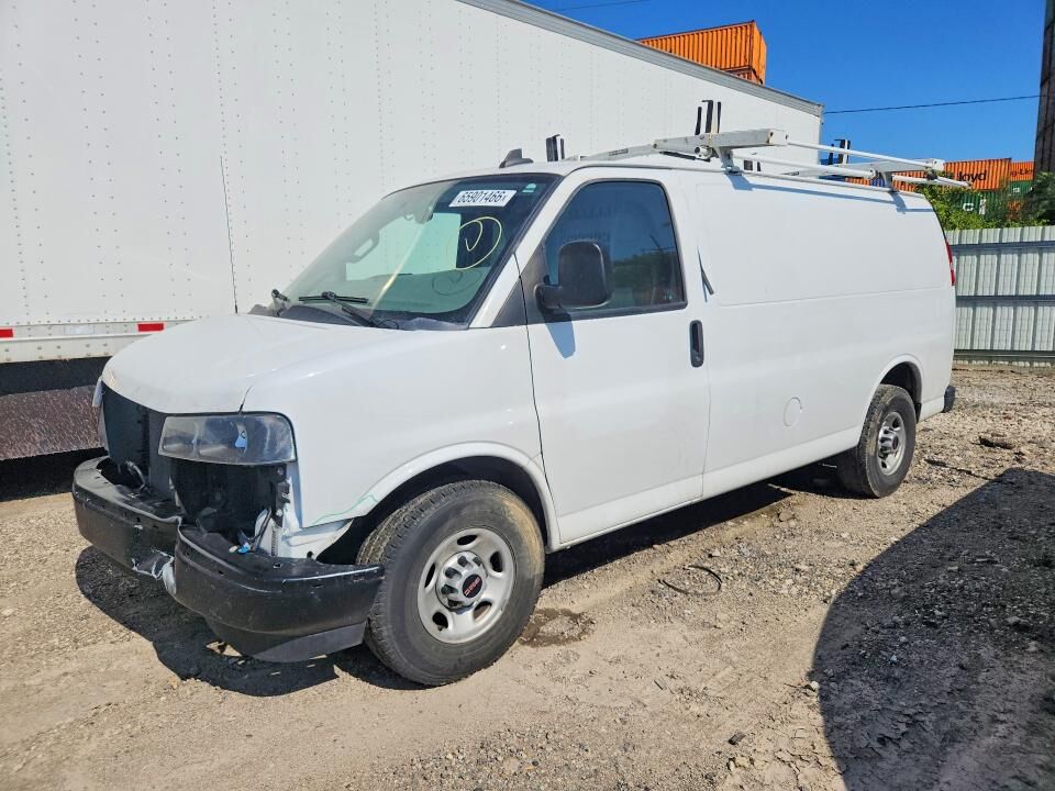 2022 GMC Savana