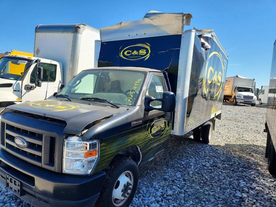 2024 FORD E-350