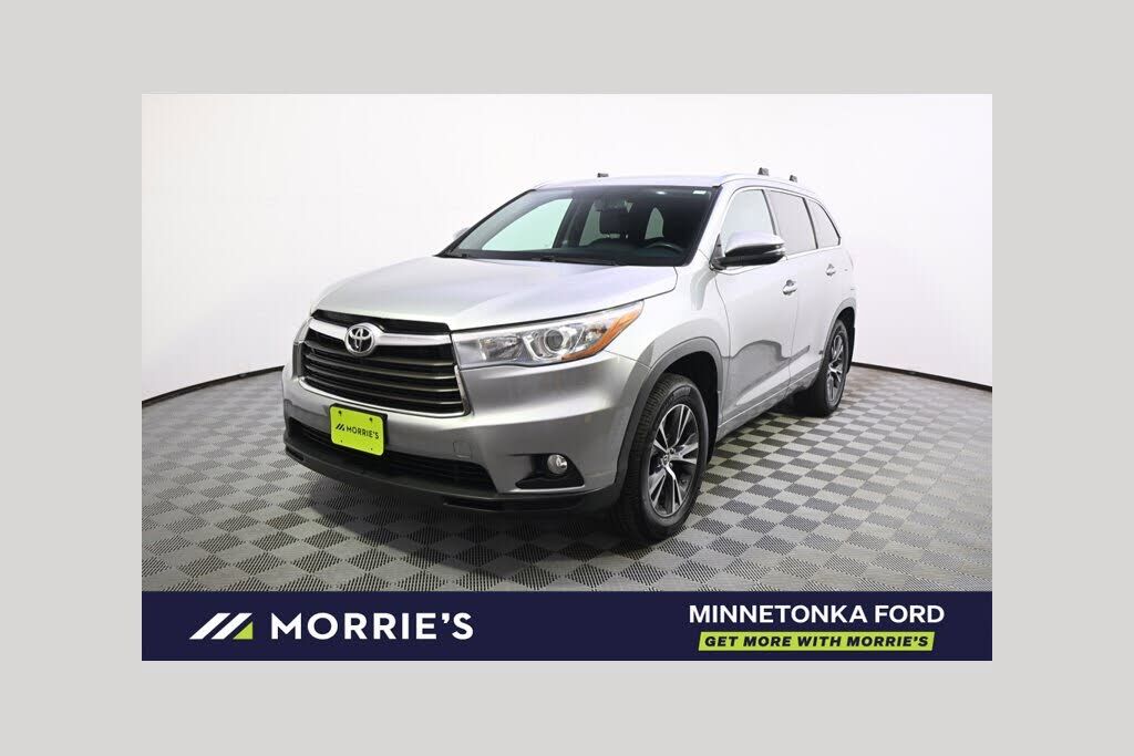 2016 TOYOTA Highlander