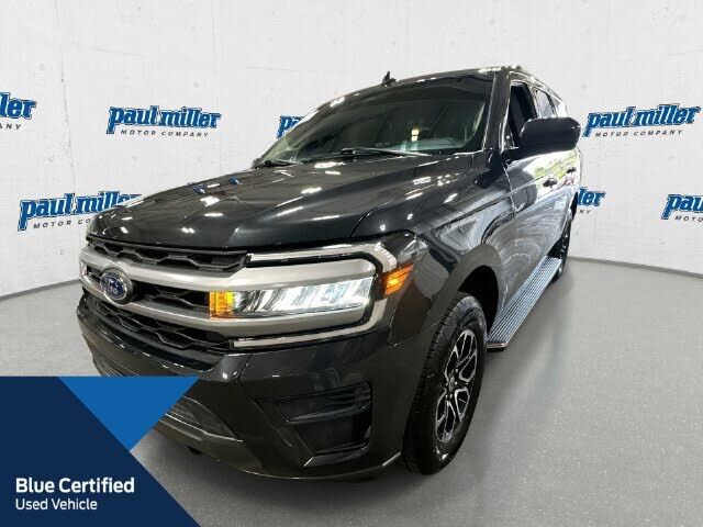 2022 FORD Expedition
