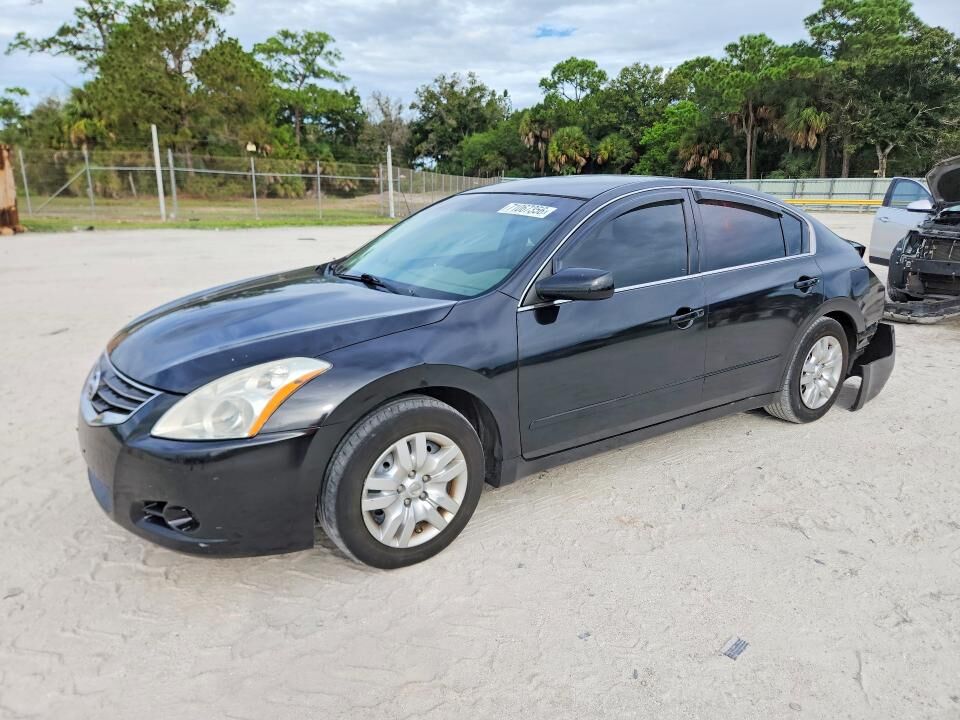 2012 NISSAN Altima