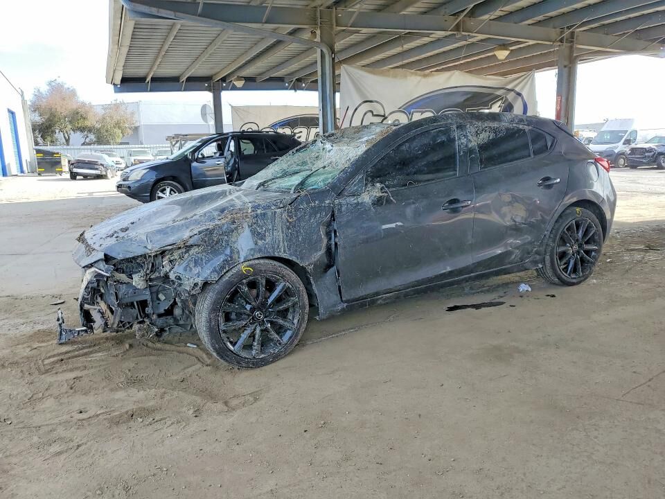 2014 MAZDA Mazda3