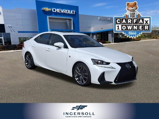 2019 LEXUS IS