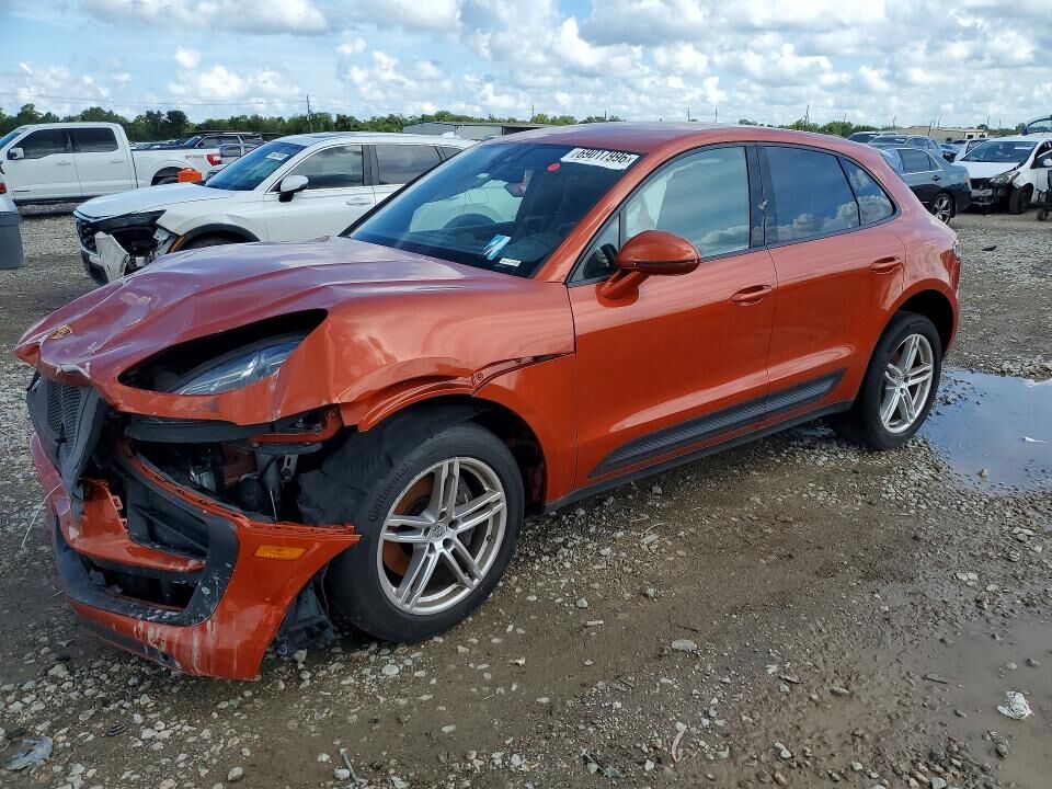 2022 PORSCHE Macan