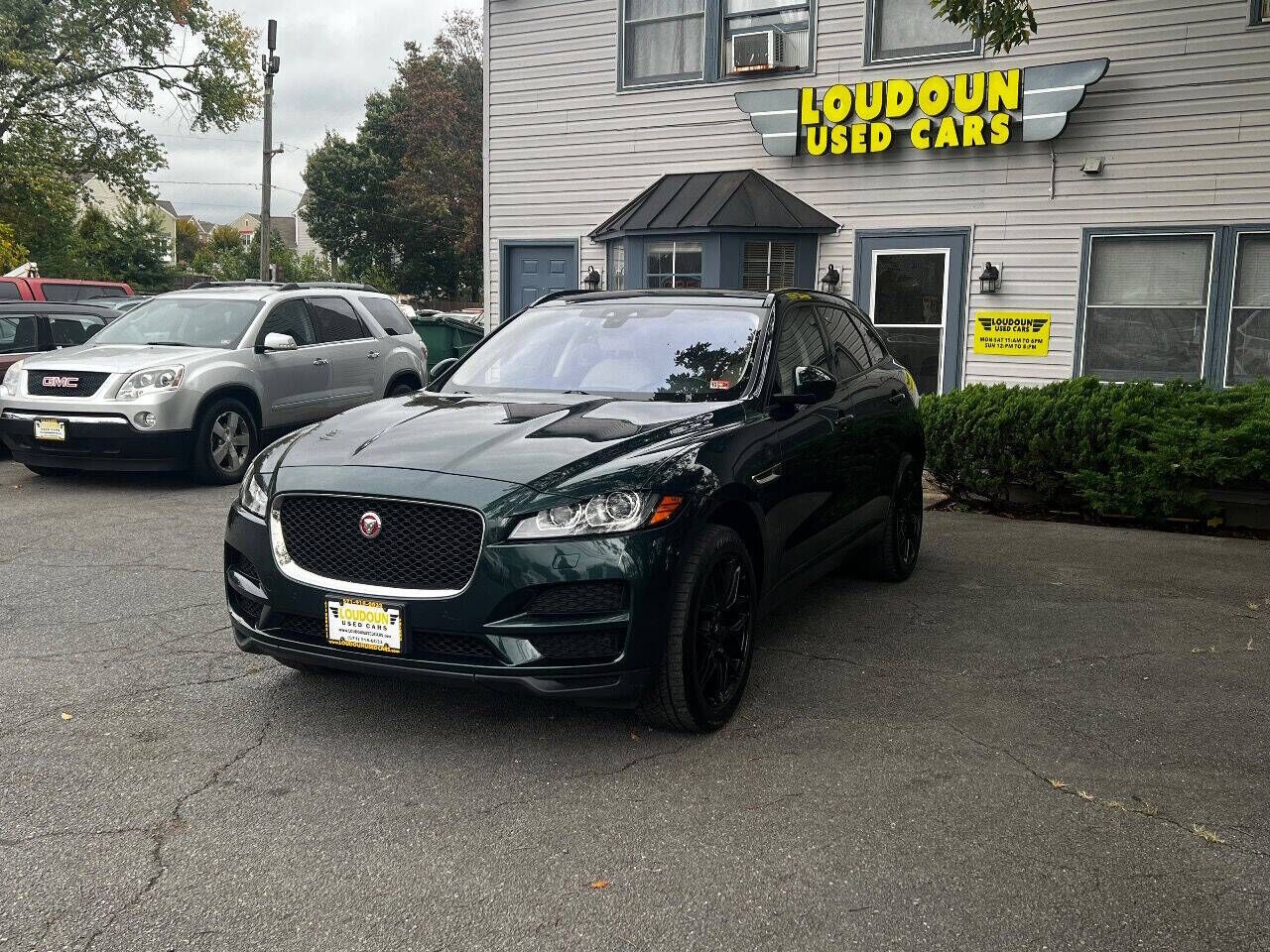 2017 JAGUAR F-Pace