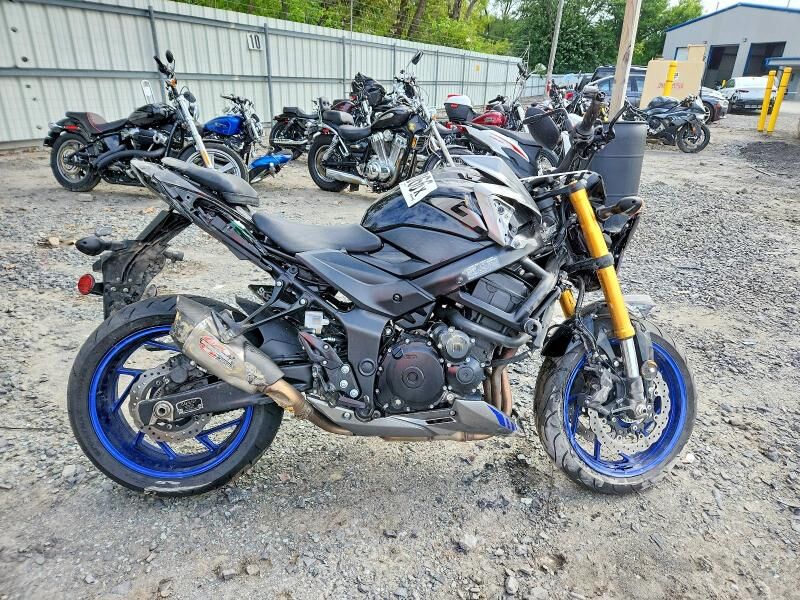 2023 SUZUKI GSX-S750